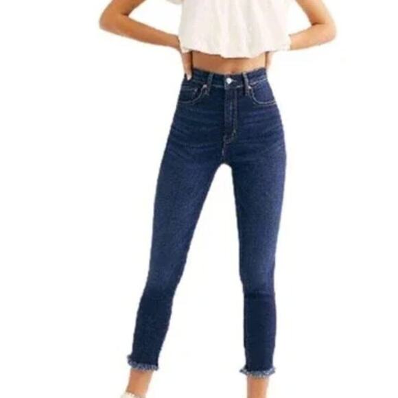 NWT * FREE PEOPLE Raw High Rise Jeans in Deep Indigo - Picture 1 of 12